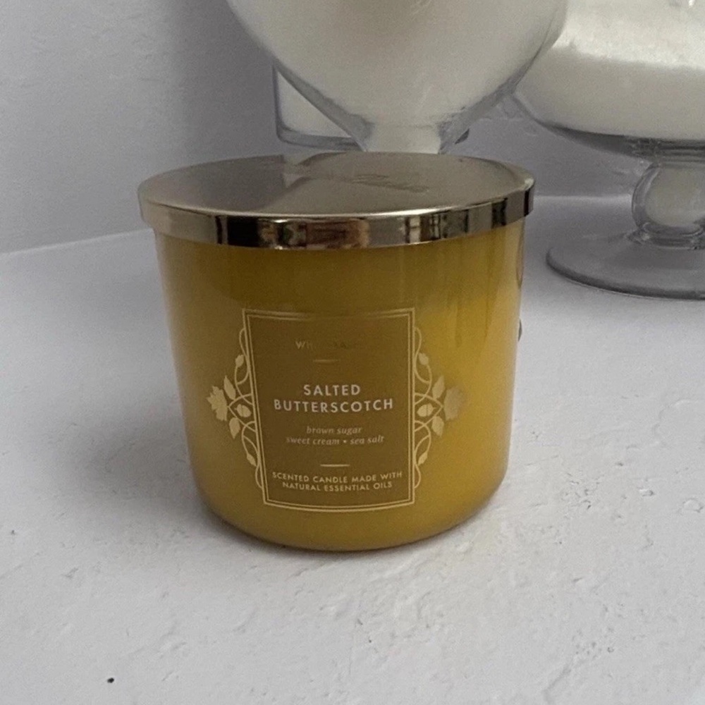 Salted Butterscotch Candle (White Barn) by Bath and Body Works
